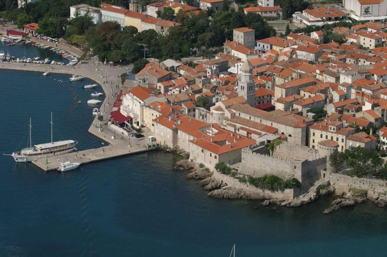 Apartments In Cizici/Insel Krk 31083 Exteriör bild